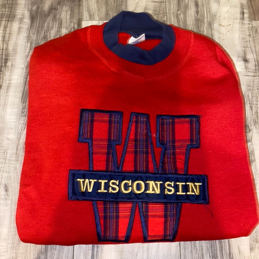 Vintage Wisconsin sweatshirt